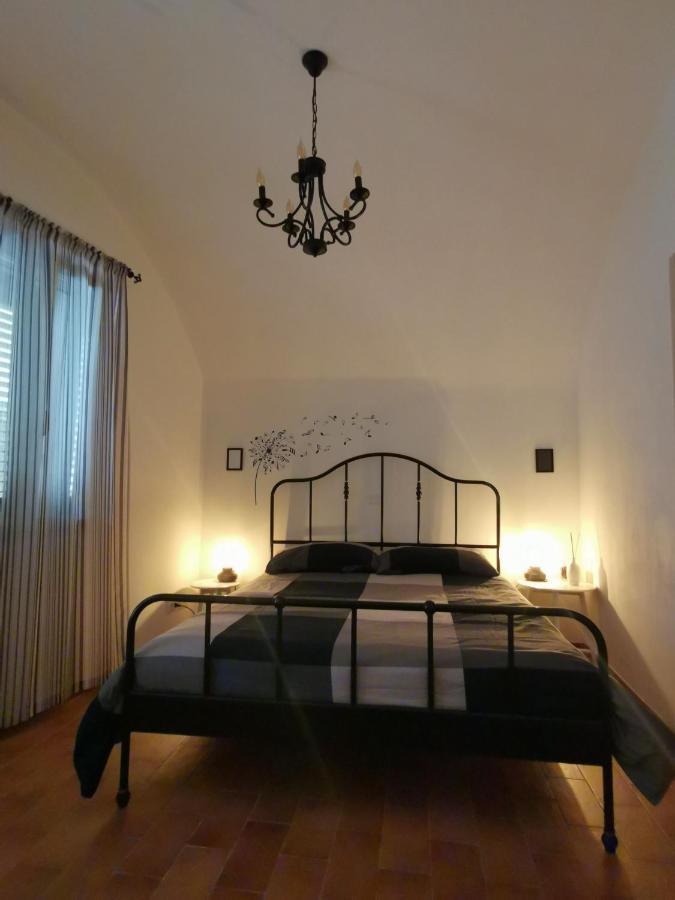The 'Ferdinando' Refuge Apartment Месане Стая снимка